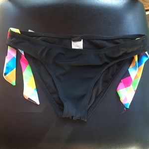 Hurley bikini bottoms size small